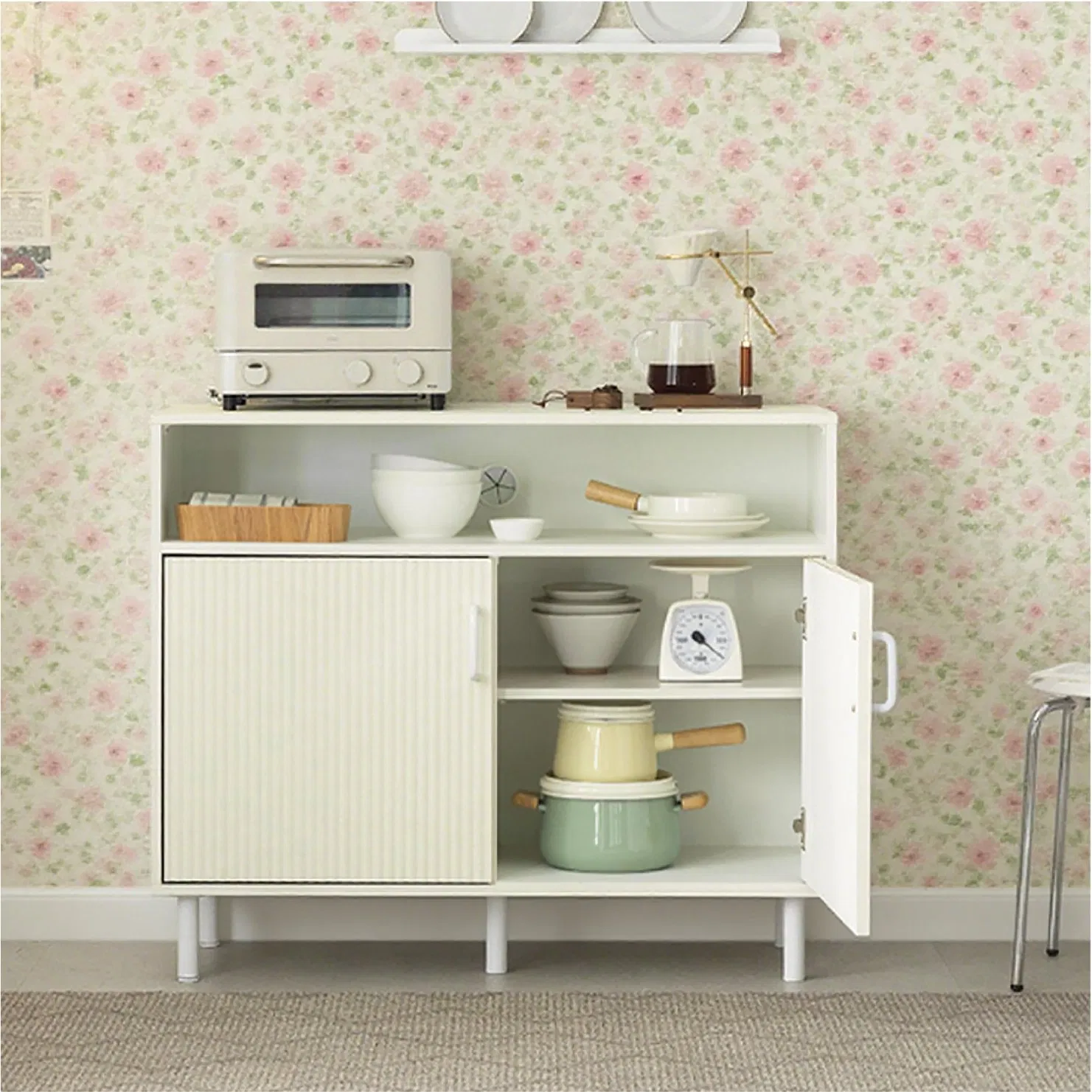 Versatile Wooden Kitchen Cabinets for Every Home